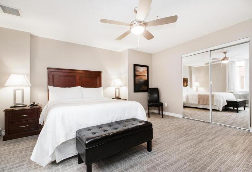 سوئیت 2 خوابه, Canterra Suites