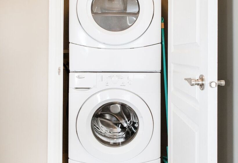 سوییت, Canterra Suites