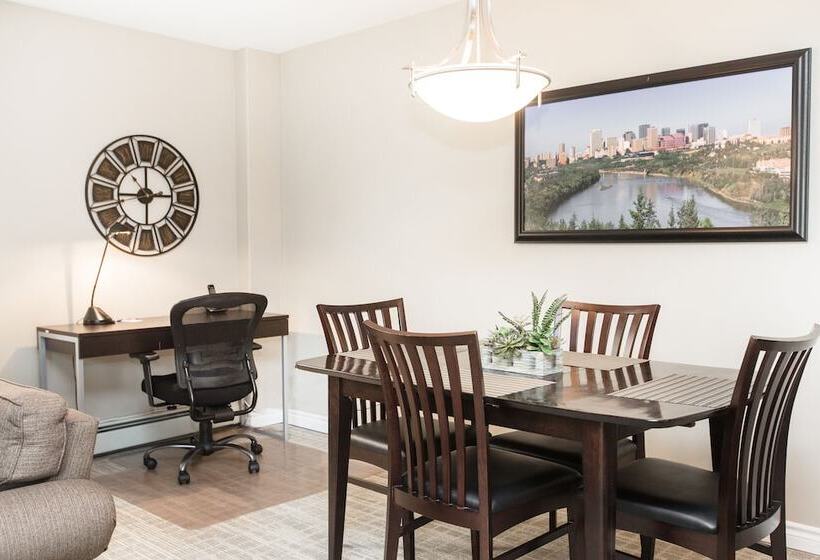 3 Bedroom Suite, Canterra Suites