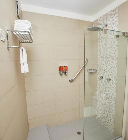 جناح جونيور, Casa Andina Standard Machu Picchu