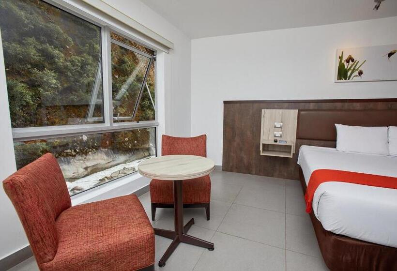 جناح جونيور, Casa Andina Standard Machu Picchu