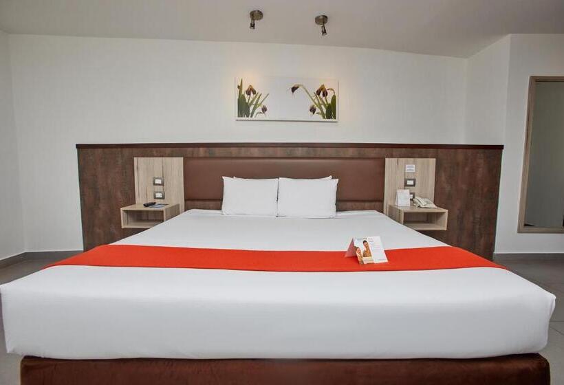 جناح جونيور, Casa Andina Standard Machu Picchu