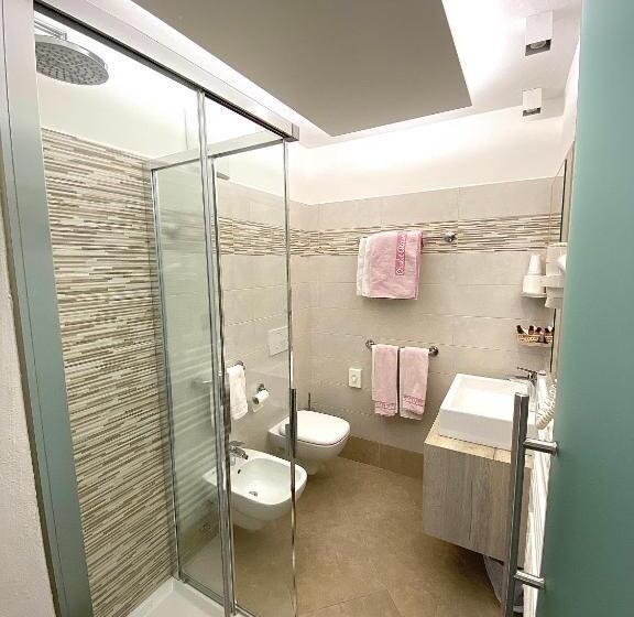 高级三人间, Chalet Alaska