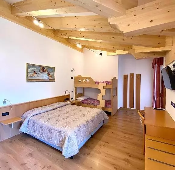 マウンテンビューファミリールーム, Chalet Alaska