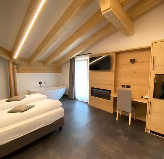 マウンテンビュースイート, Chalet Alaska