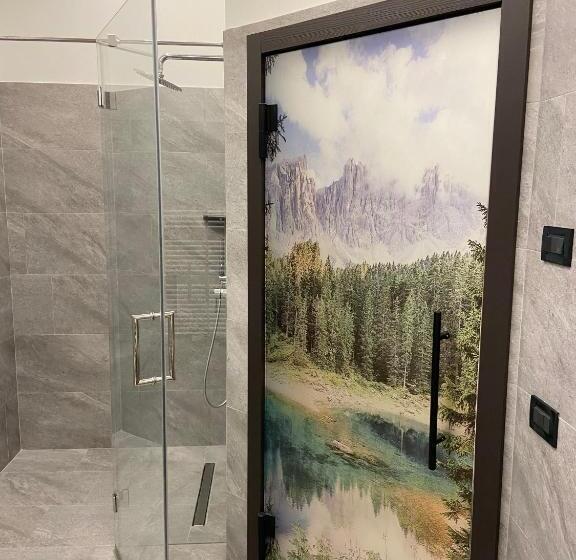 豪华三人间, Chalet Alaska