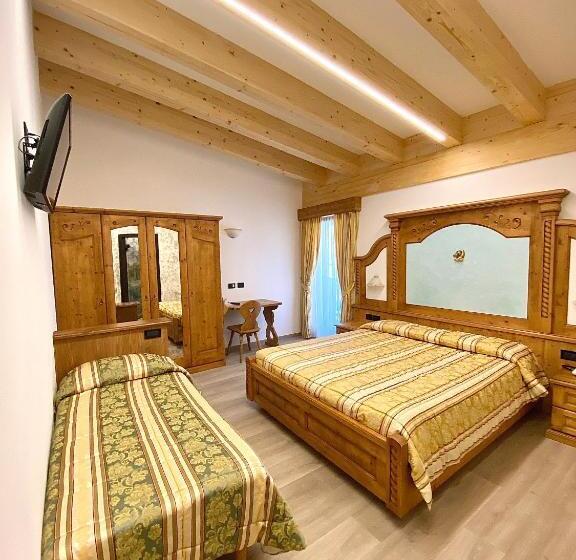 豪华三人间, Chalet Alaska