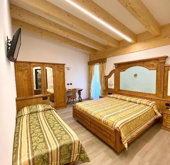 デラックストリプルルーム, Chalet Alaska