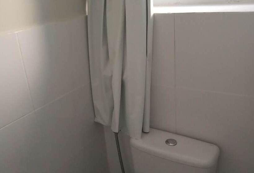 اتاق استاندارد یک نفره, Compact