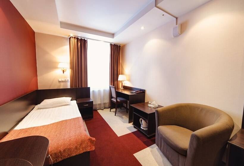 חדר סטנדרט יחיד, Deryabin