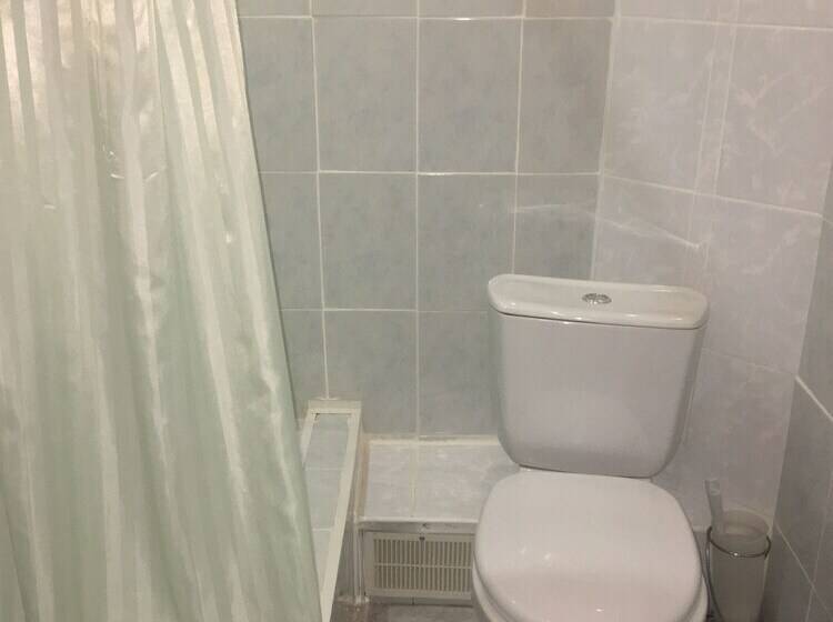 חדר סטנדרט יחיד, Deryabin