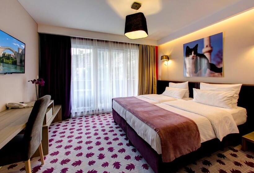 اتاق استاندارد با بالکن, Eden