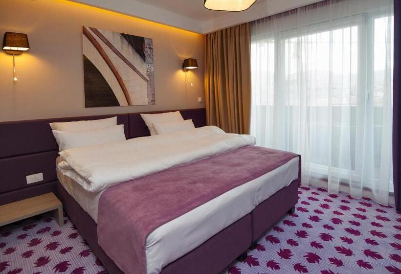 اتاق استاندارد یک نفره, Eden