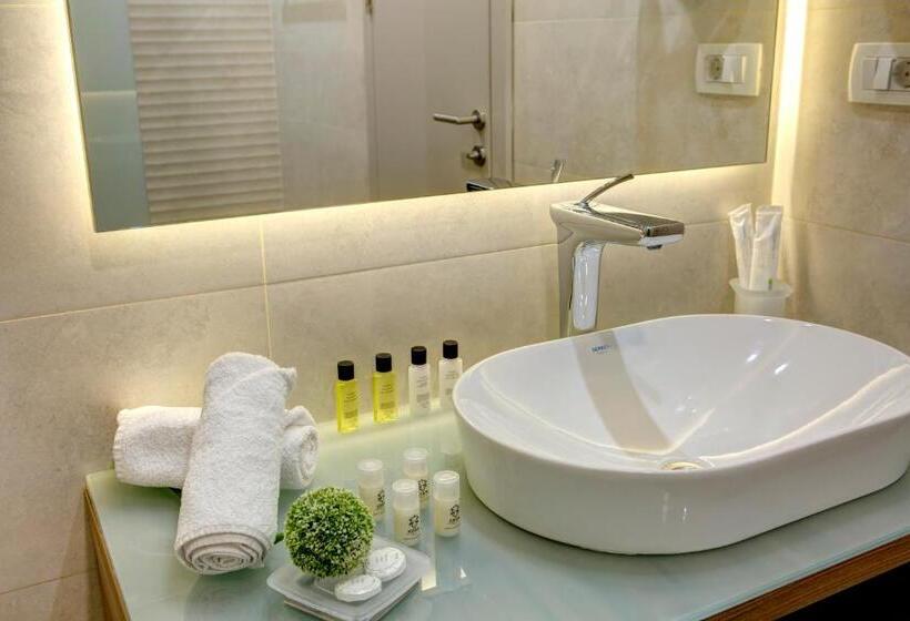 اتاق لوکس, Eden