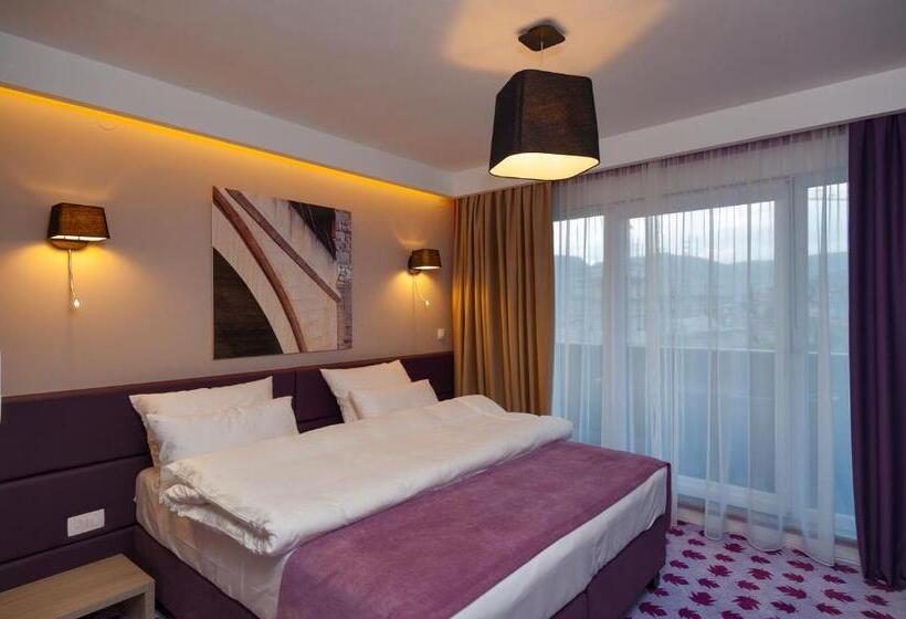 اتاق استاندارد با بالکن, Eden