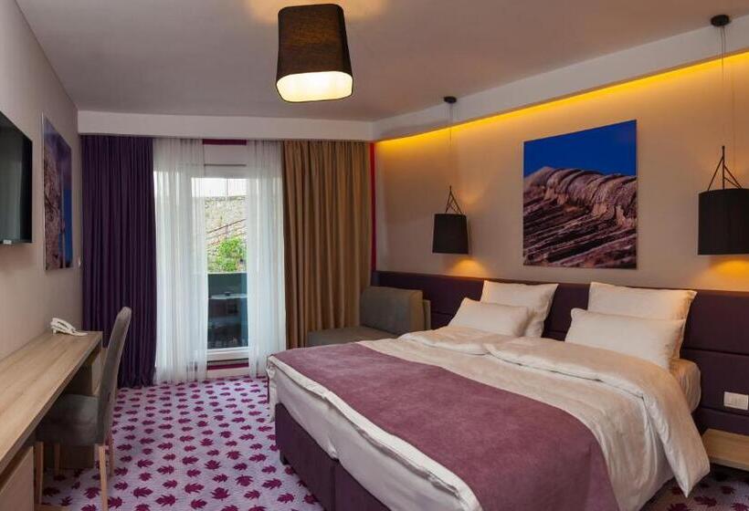 اتاق استاندارد, Eden