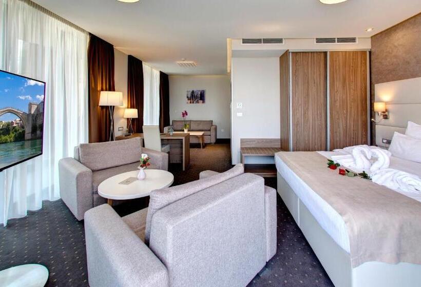 سوئیت با بالکن, Eden