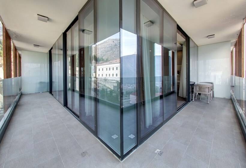 مجموعه ویستا شهر, Eden