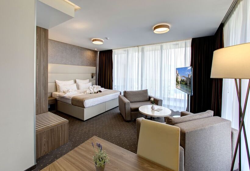 مجموعه ویستا شهر, Eden