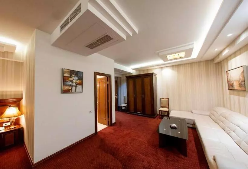 سوییت, Spa Hotel Grace Forum