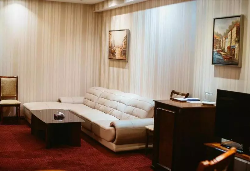 سوییت, Spa Hotel Grace Forum
