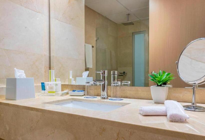 클래식 룸 킹 침대, Four Points By Sheraton Barranquilla