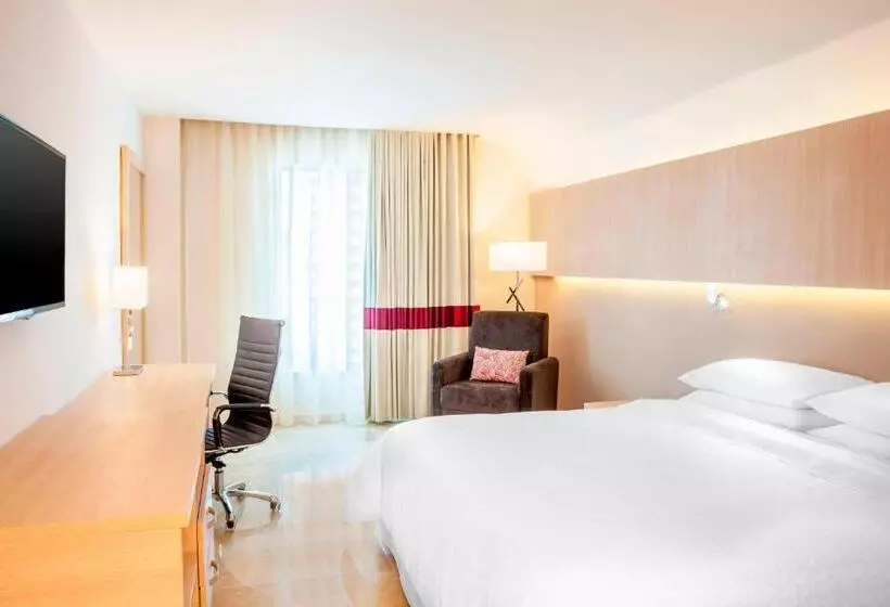キングサイズベッドのクラシックルーム, Four Points By Sheraton Barranquilla