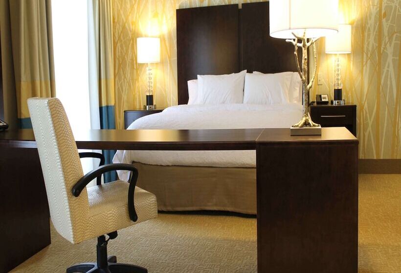 غرفة قياسية سرير كينج, Hampton Inn & Suites Stroudsburg Pocono Mountains