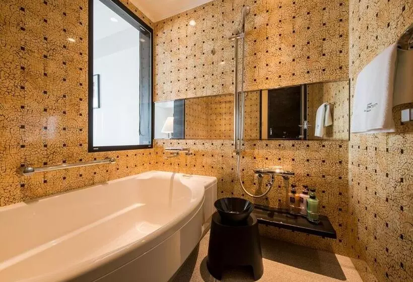 オーシャンビュースーペリアールーム, Monterey Okinawa Spa & Resort