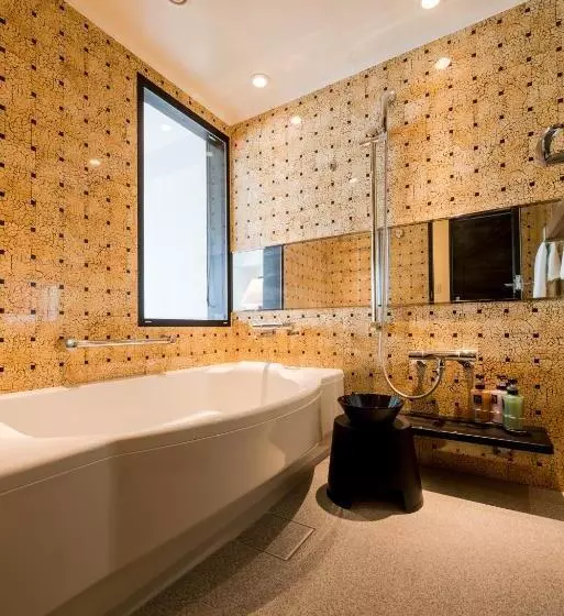 オーシャンビュースーペリアールーム, Monterey Okinawa Spa & Resort