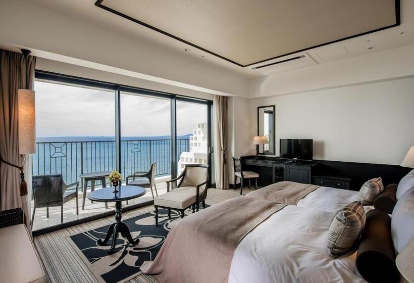 اتاق لوکس با چشمانداز دریا, Monterey Okinawa Spa & Resort