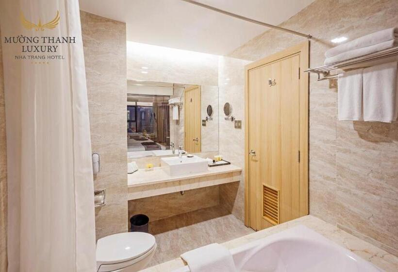 琮城市景观的豪华间, Muong Thanh Luxury Nha Trang