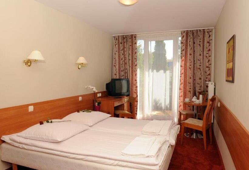 スタンダードルーム, Ośrodek Wypoczynkowy Alcest