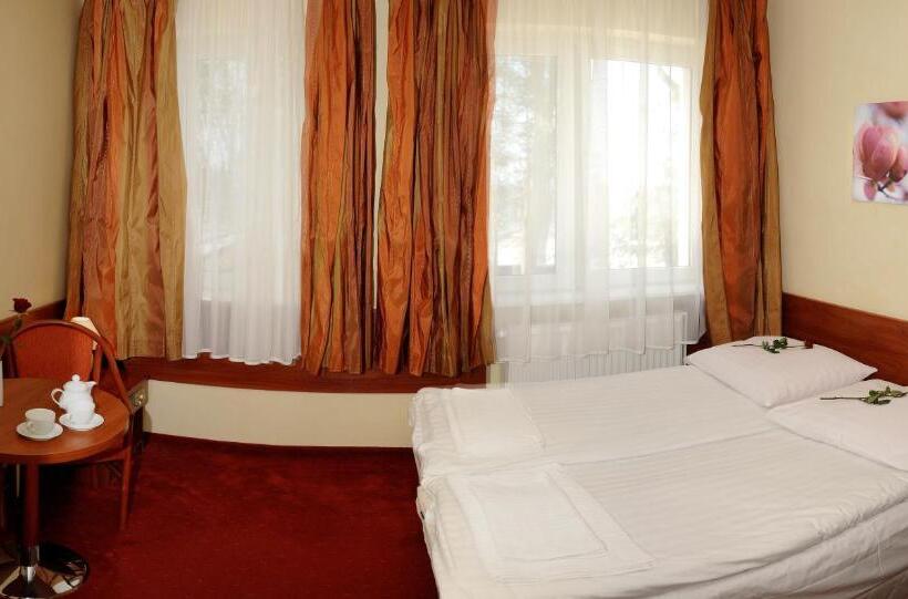 スタンダードルーム, Ośrodek Wypoczynkowy Alcest