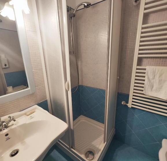 اتاق استاندارد, La Valle Dell Aquila