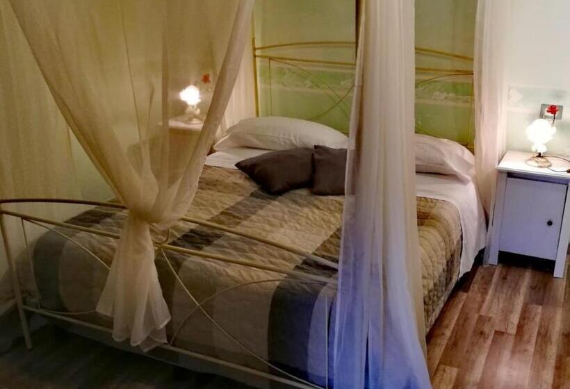 سوییت با چشمانداز باغ, La Valle Dell Aquila