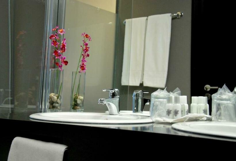 标准间, Quinta De Casaldronho Wine