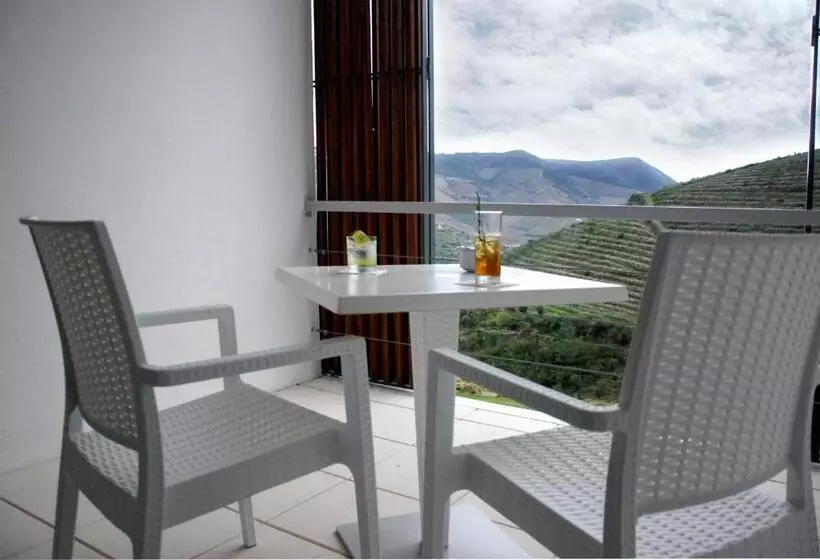 スイート, Quinta De Casaldronho Wine