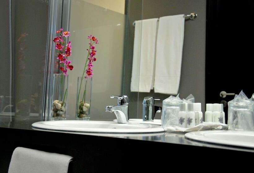 标准间, Quinta De Casaldronho Wine