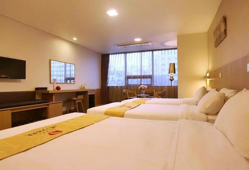 スタンダード４人部屋, Skypark Jeju 1