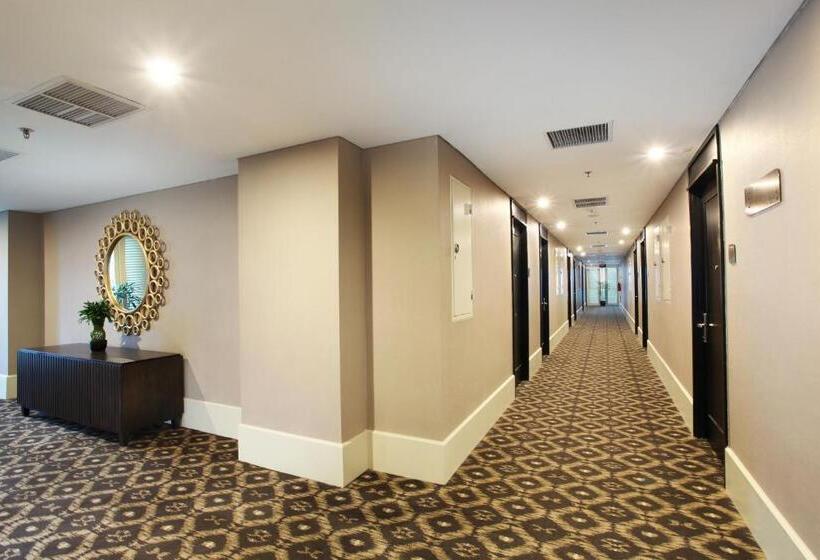 Номер Deluxe, Swissbelresidences Kalibata