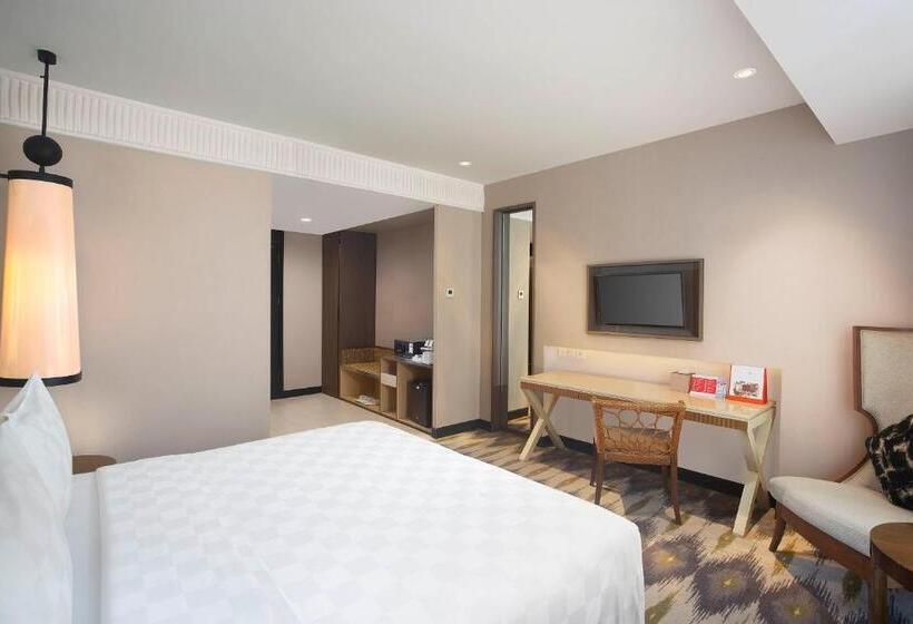 Номер Стандарт Вид на Сад, Swissbelresidences Kalibata