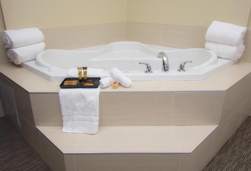 جناح مزود بجاكوزى, The Kanata By Bcminns Blairmore