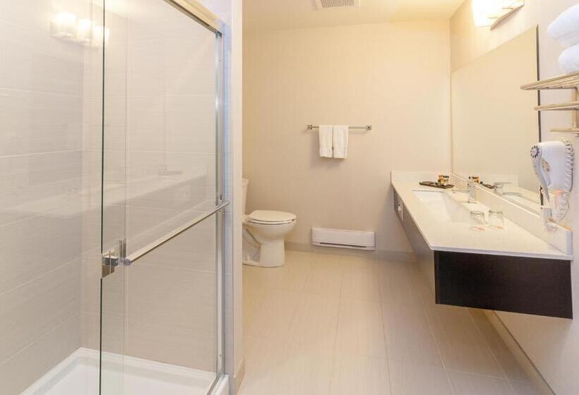 جناح سرير كينج, The Kanata By Bcminns Blairmore