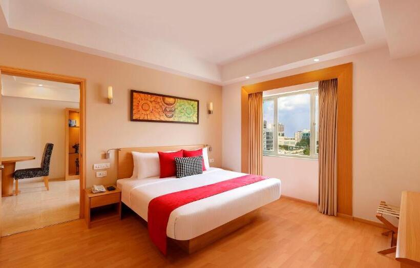 이그제큐티브 스위트, Lemon Tree Hotel, Gachibowli, Hyderabad