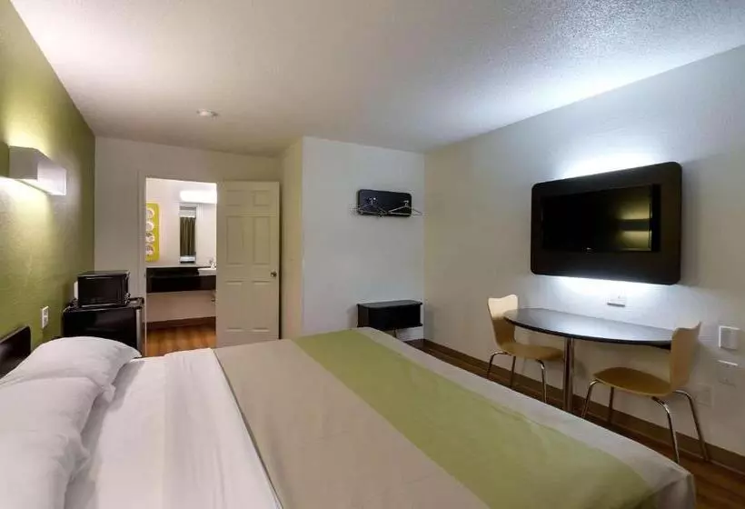 キングサイズベッドのデラックスルーム, Motel 6charles Town, Wv