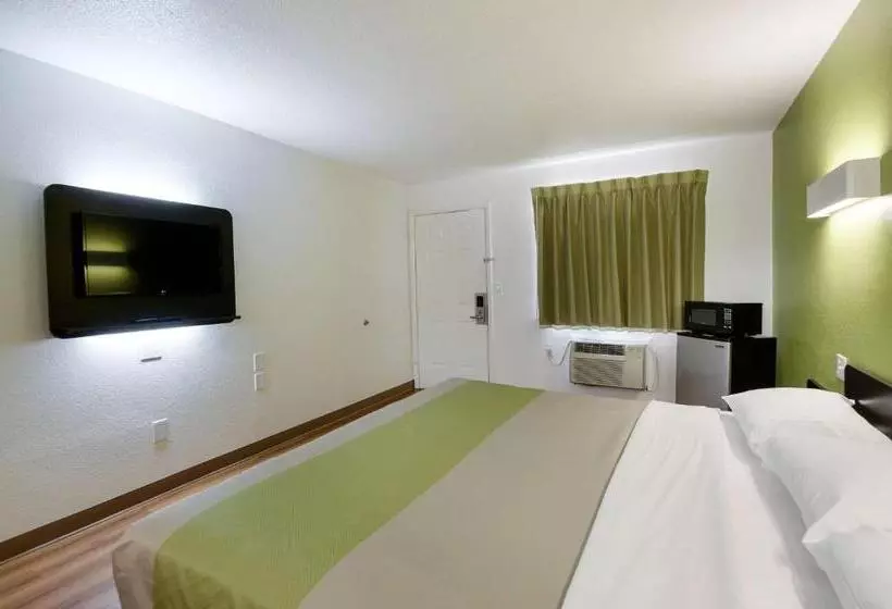 キングサイズベッドのデラックスルーム, Motel 6charles Town, Wv