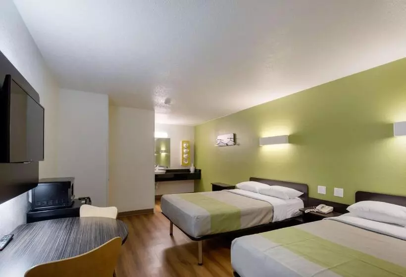 デラックスの４人部屋, Motel 6charles Town, Wv