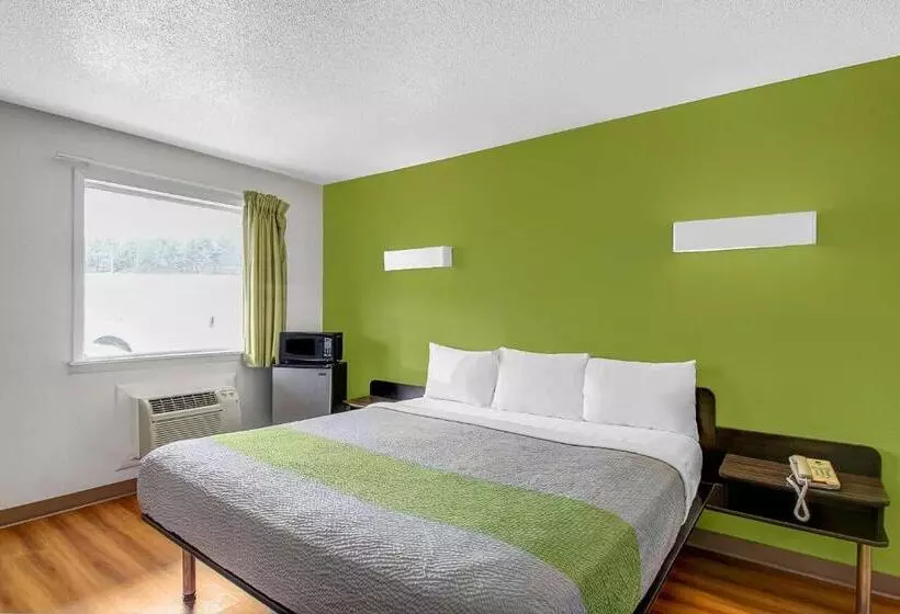 キングサイズベッドのスタンダードルーム, Motel 6charles Town, Wv