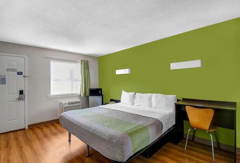 장애인을 위한 킹사이즈 침대 스탠다드 룸, Motel 6charles Town, Wv